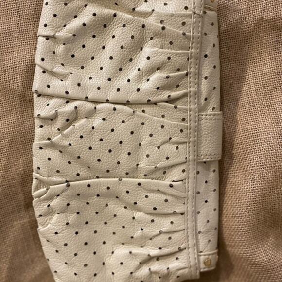 Betsey Johnson Vintage White Leather Clutch - Picture 4 of 8